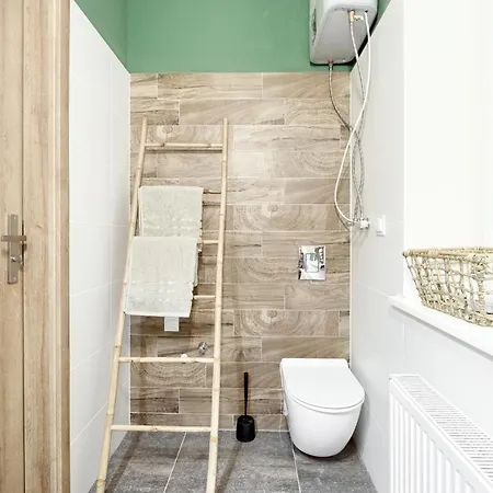 Niron Dom Z Papieru Nairobi Apartamento Piła